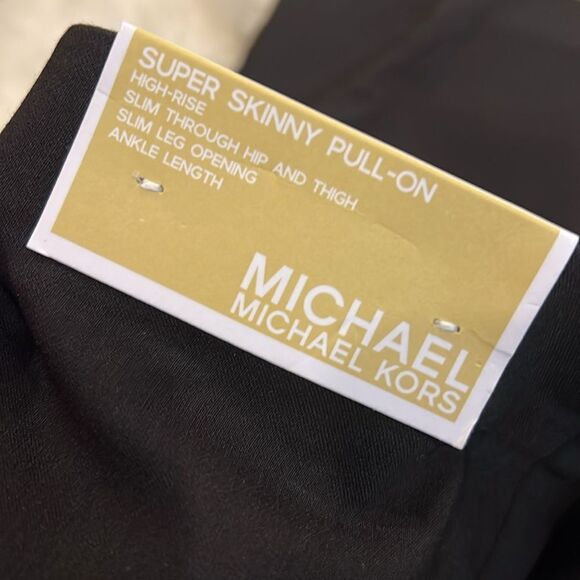 Elegant Black Women's Pants - Picture 3 of 3